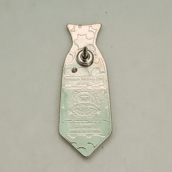 Disney Pin Trading Villain Neckties Scar The Lion King Hidden Mickey Pin - Picture 2 of 3